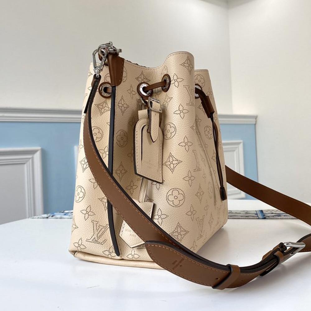 Louis Vuitton NÉONOÉ BB