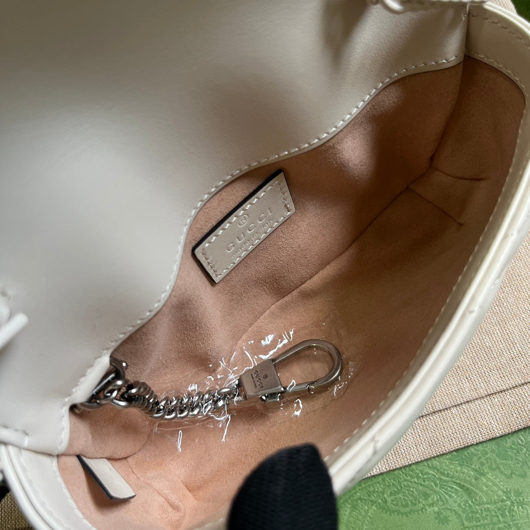 GUCCI  GG Marmont Belt Bag In White 476433 Size 16.5x10x4.4 cm