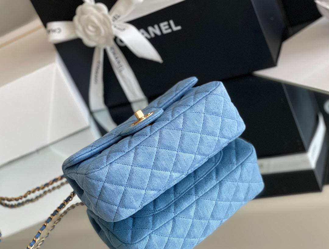 Chanel Denim Flap Bag - 20x13x7cm