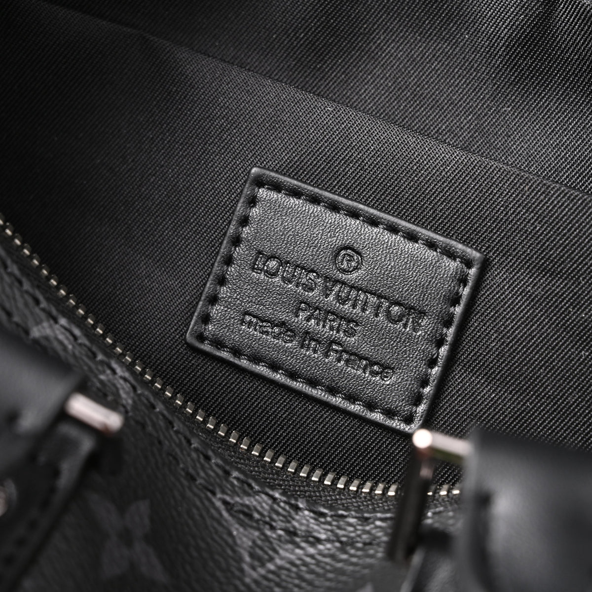 Louis Vuitton Keepall Bandoulière 50 – Monogram Eclipse Canvas