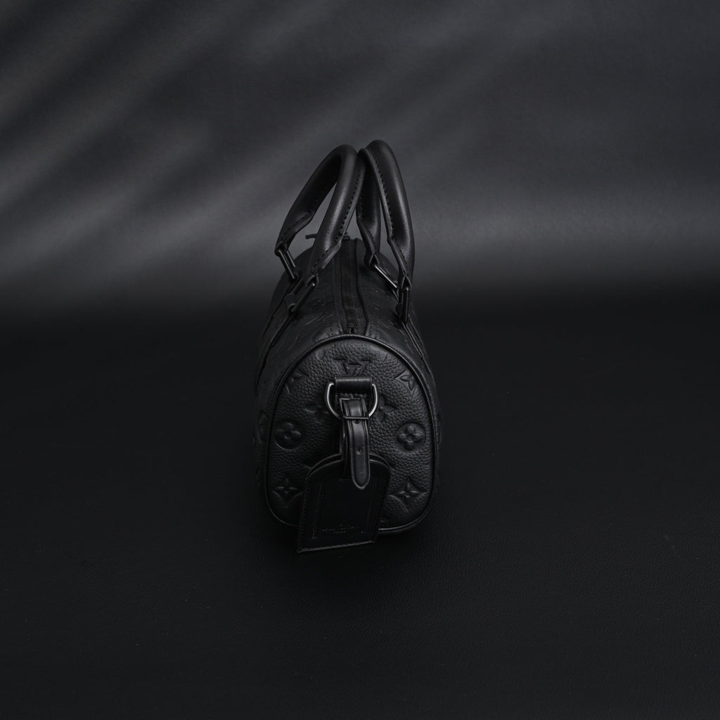 Louis Vuitton Keepall Bandoulière 50 – Monogram Shadow Black Leather