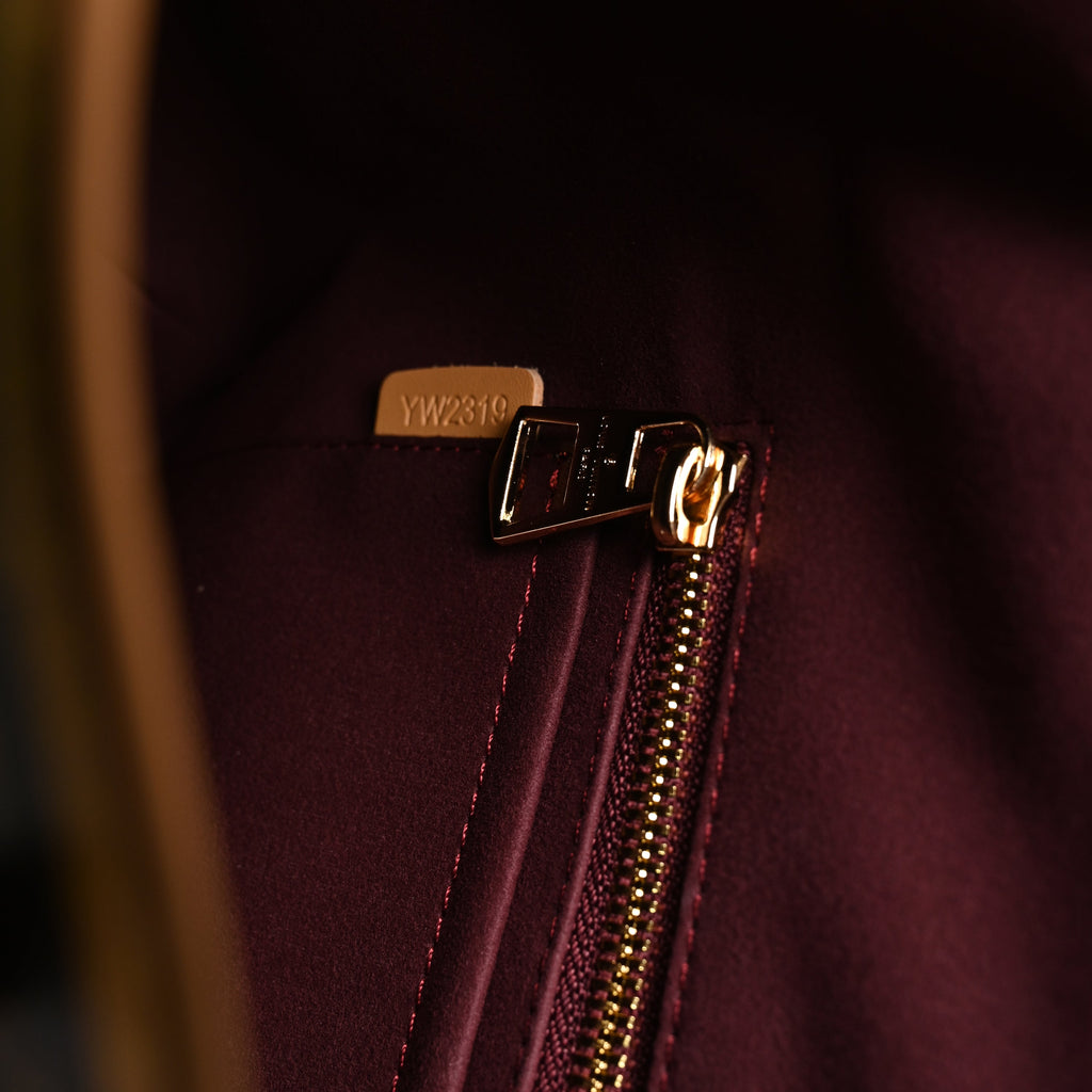 Louis Vuitton Neo Noé Bucket Bag – Monogram Canvas with Bordeaux Interior