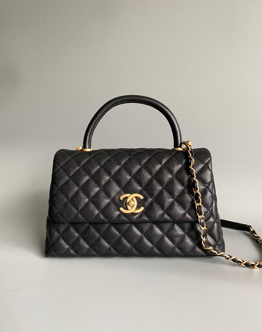 Chanel medium flap Bag black With Coco Handle