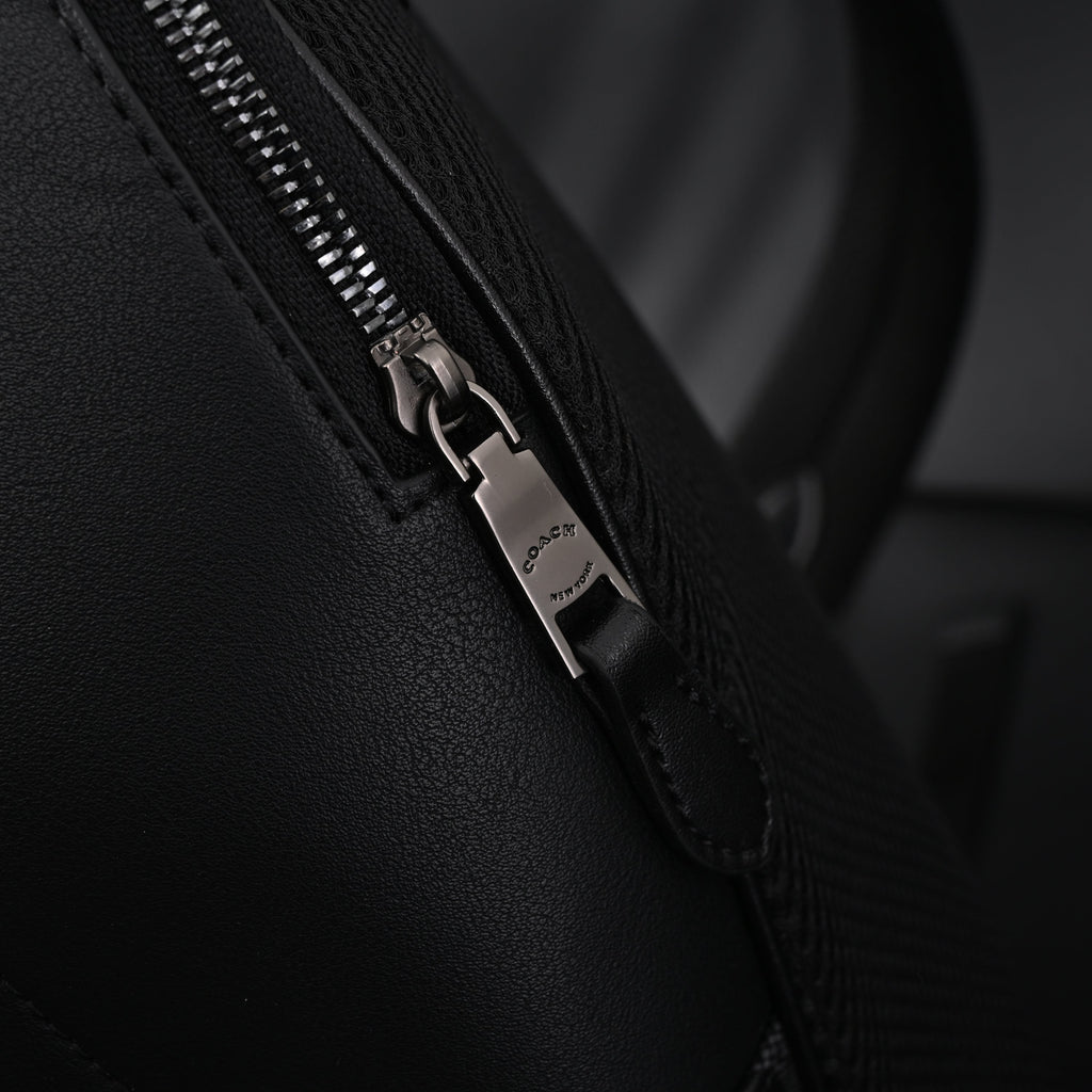 Coach West Backpack – Signature Canvas in Black/Grey